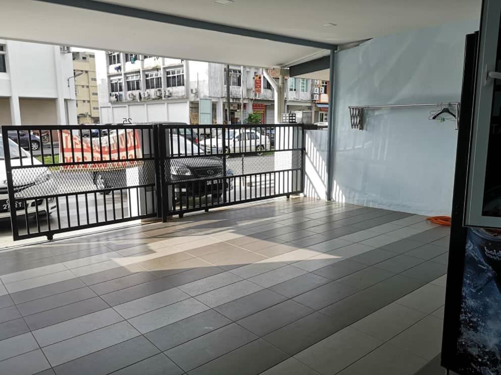 Hom2Rex Kuching Homestay Taman Timberland 外观 照片